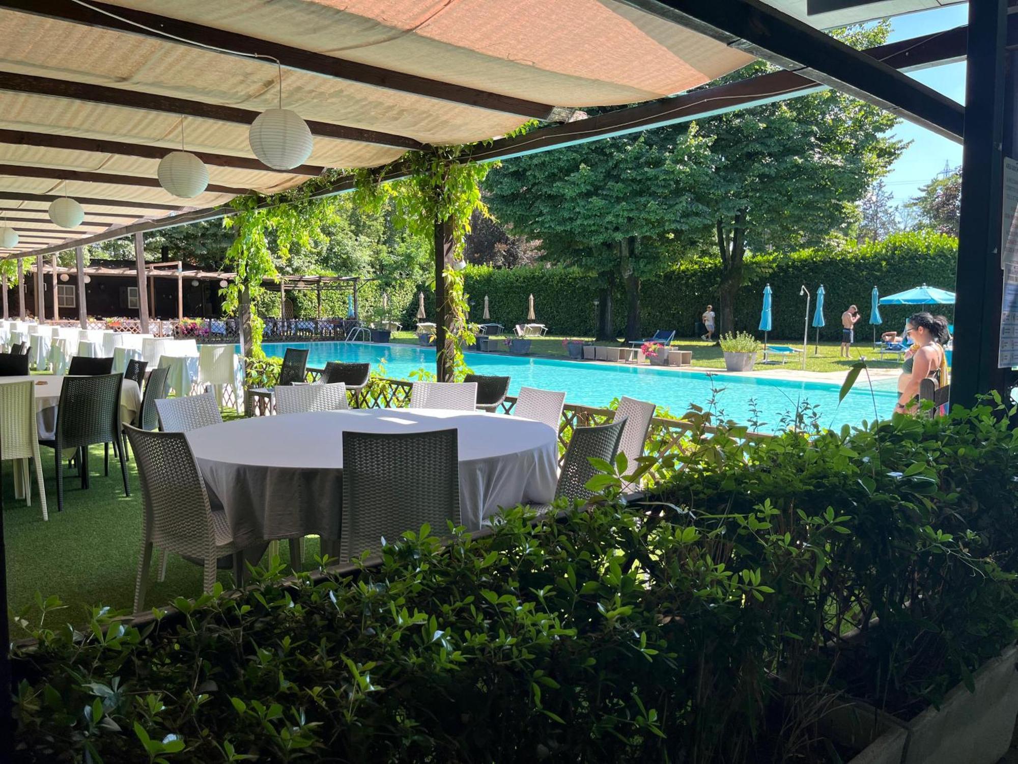 Hotel Sporting ブルゲーリオ エクステリア 写真