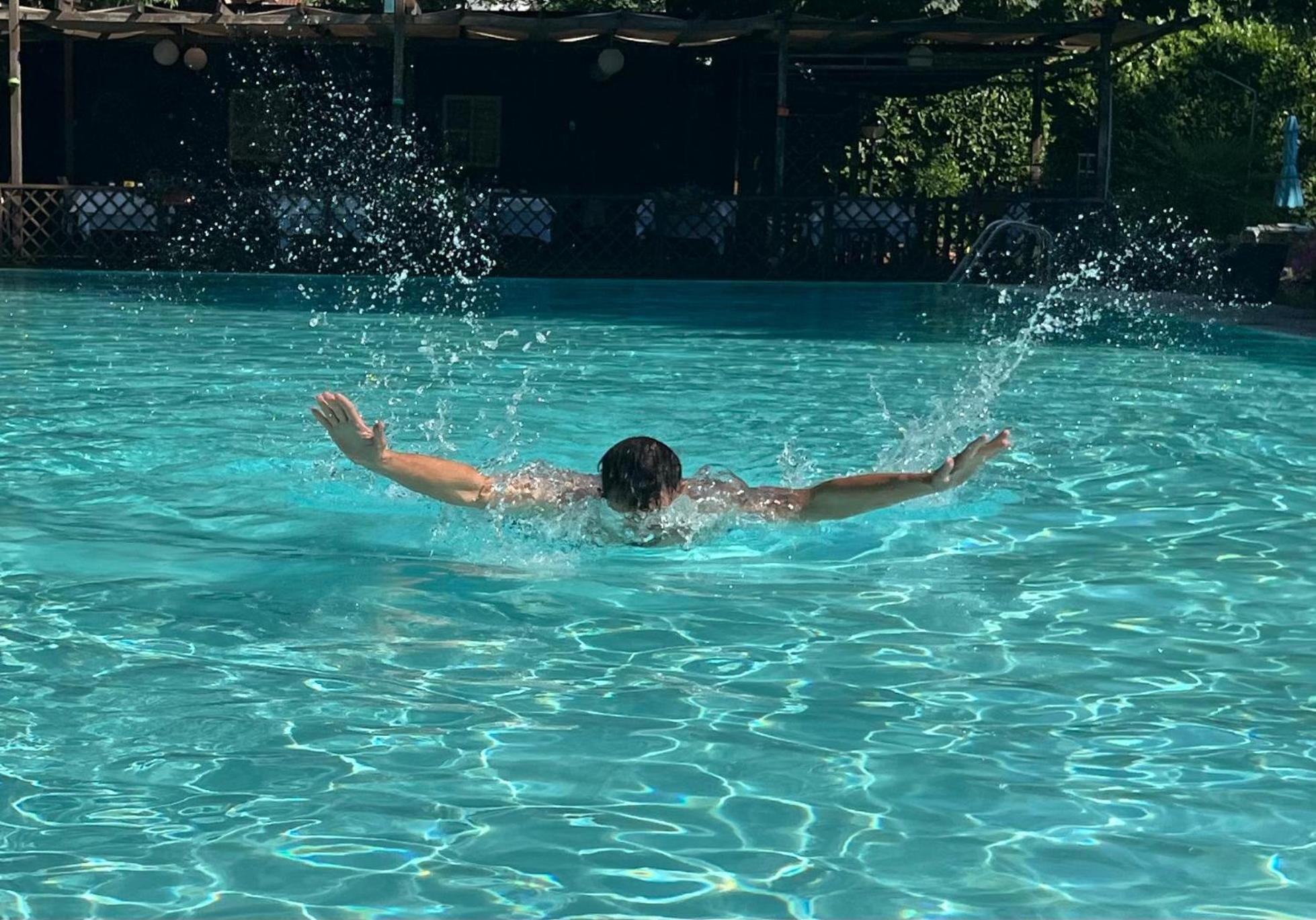 Hotel Sporting ブルゲーリオ エクステリア 写真
